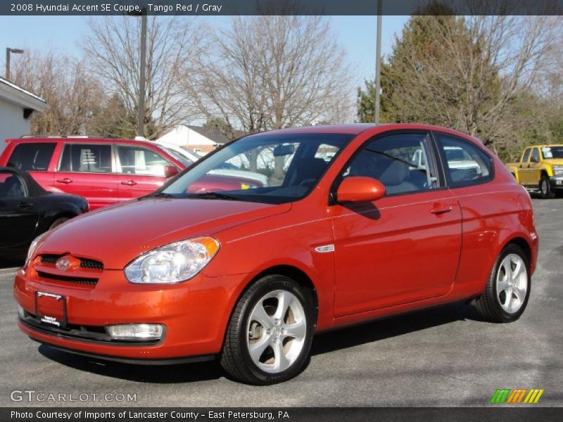 Front 3/4 View of 2008 Accent SE Coupe