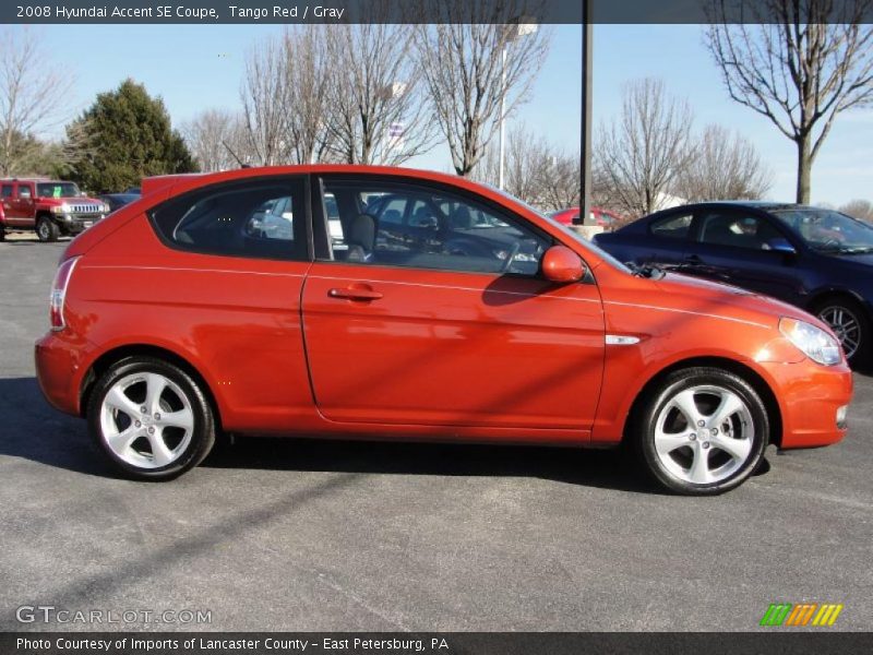  2008 Accent SE Coupe Tango Red