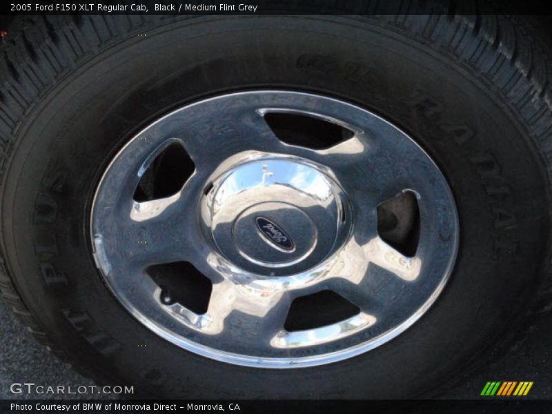 Black / Medium Flint Grey 2005 Ford F150 XLT Regular Cab