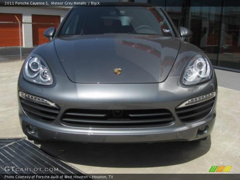 Meteor Grey Metallic / Black 2011 Porsche Cayenne S