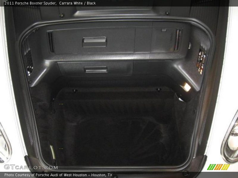  2011 Boxster Spyder Trunk