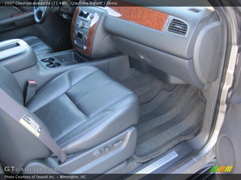 Graystone Metallic / Ebony 2007 Chevrolet Avalanche LTZ 4WD