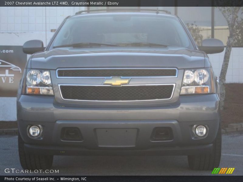 Graystone Metallic / Ebony 2007 Chevrolet Avalanche LTZ 4WD