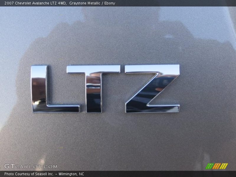 Graystone Metallic / Ebony 2007 Chevrolet Avalanche LTZ 4WD