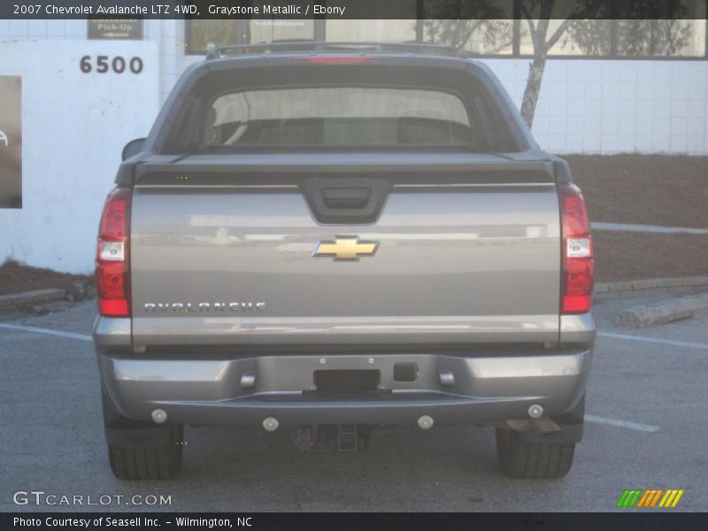 Graystone Metallic / Ebony 2007 Chevrolet Avalanche LTZ 4WD