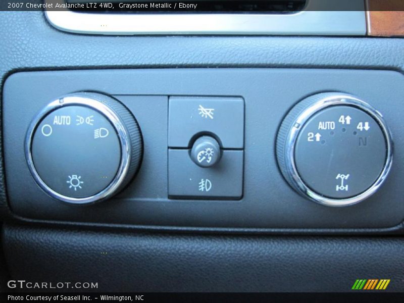 Graystone Metallic / Ebony 2007 Chevrolet Avalanche LTZ 4WD