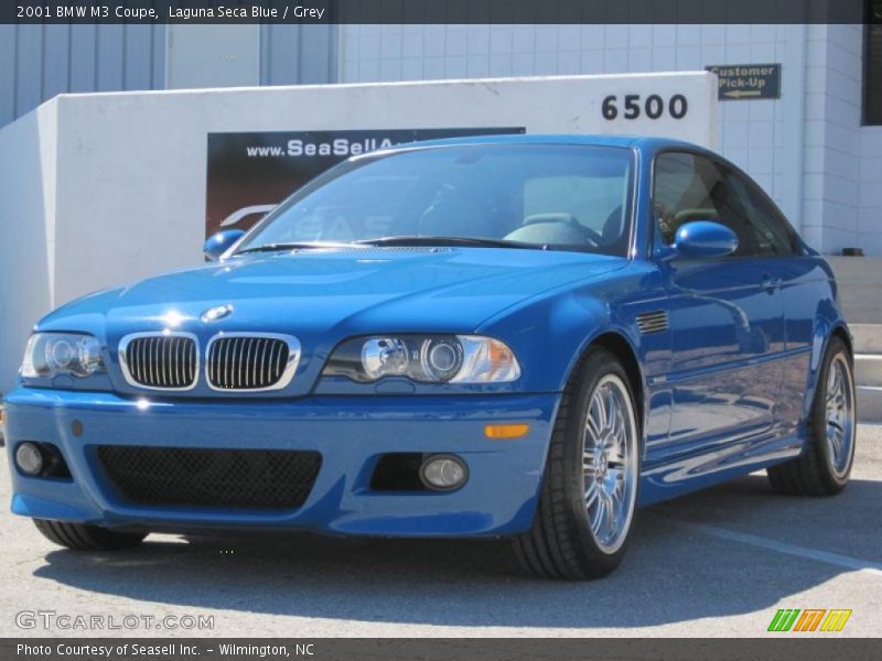 Front 3/4 View of 2001 M3 Coupe