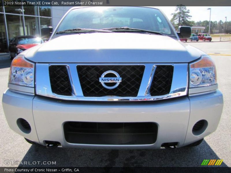 Radiant Silver / Charcoal 2009 Nissan Titan XE Crew Cab