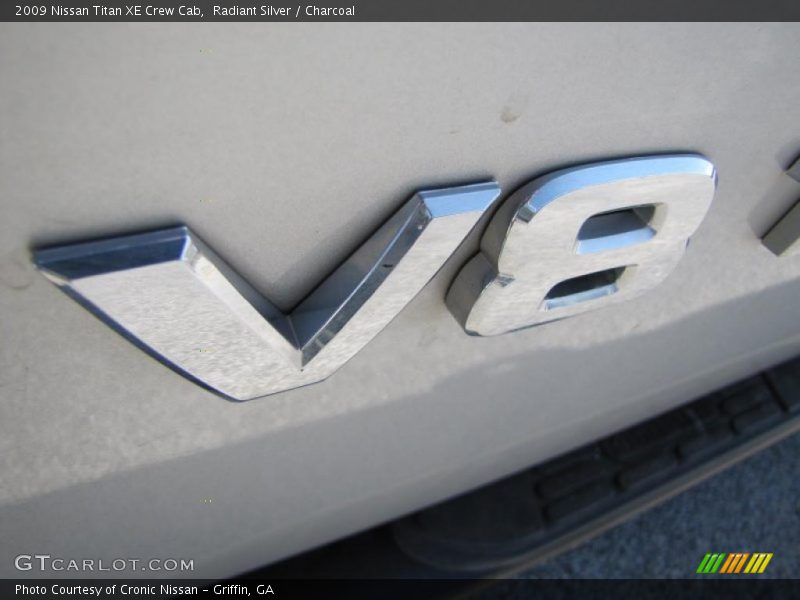 Radiant Silver / Charcoal 2009 Nissan Titan XE Crew Cab