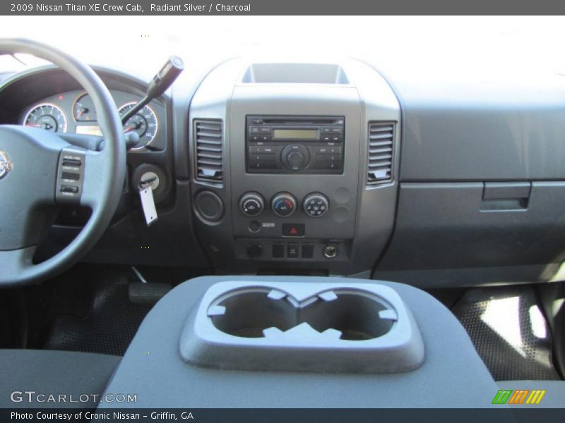Radiant Silver / Charcoal 2009 Nissan Titan XE Crew Cab