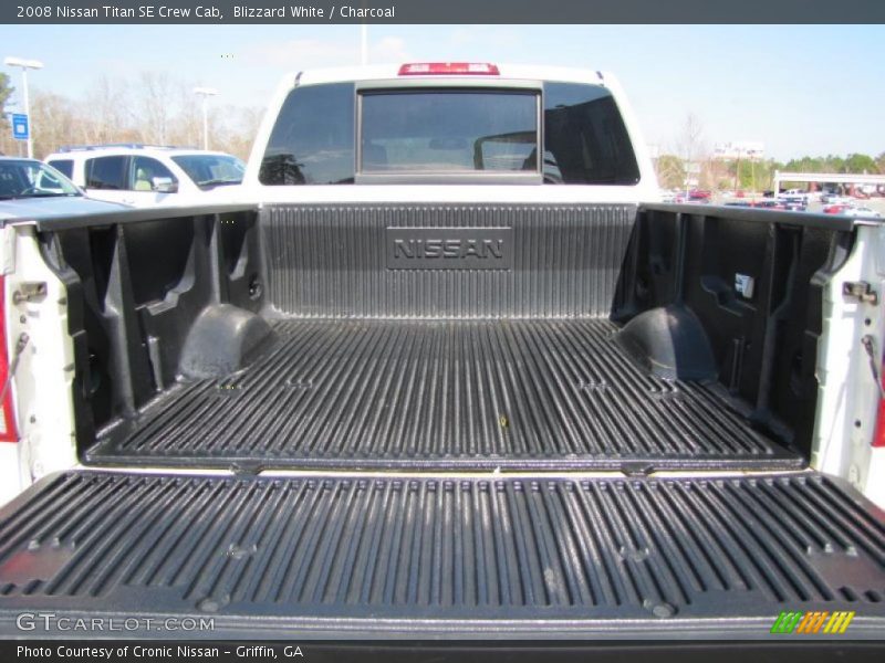 Blizzard White / Charcoal 2008 Nissan Titan SE Crew Cab