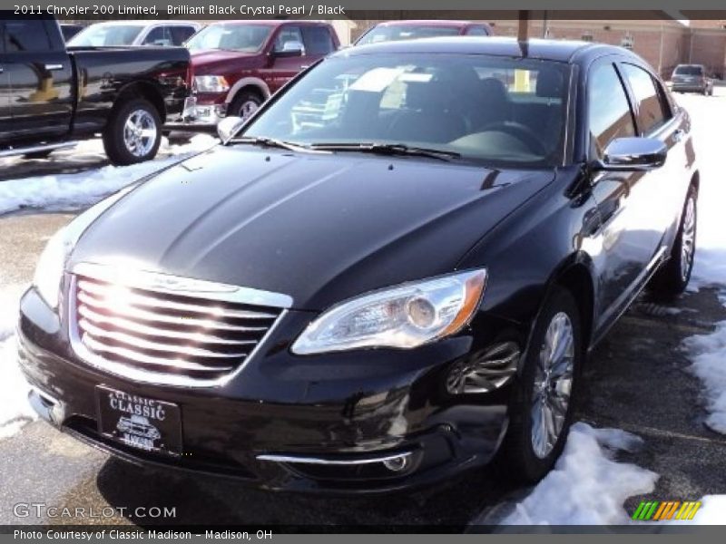 Brilliant Black Crystal Pearl / Black 2011 Chrysler 200 Limited