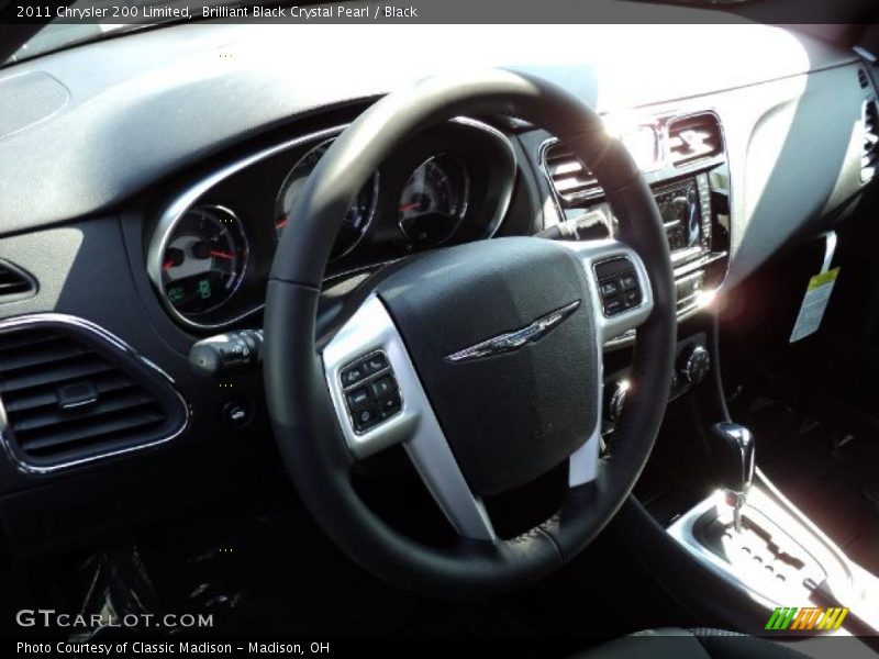 Brilliant Black Crystal Pearl / Black 2011 Chrysler 200 Limited