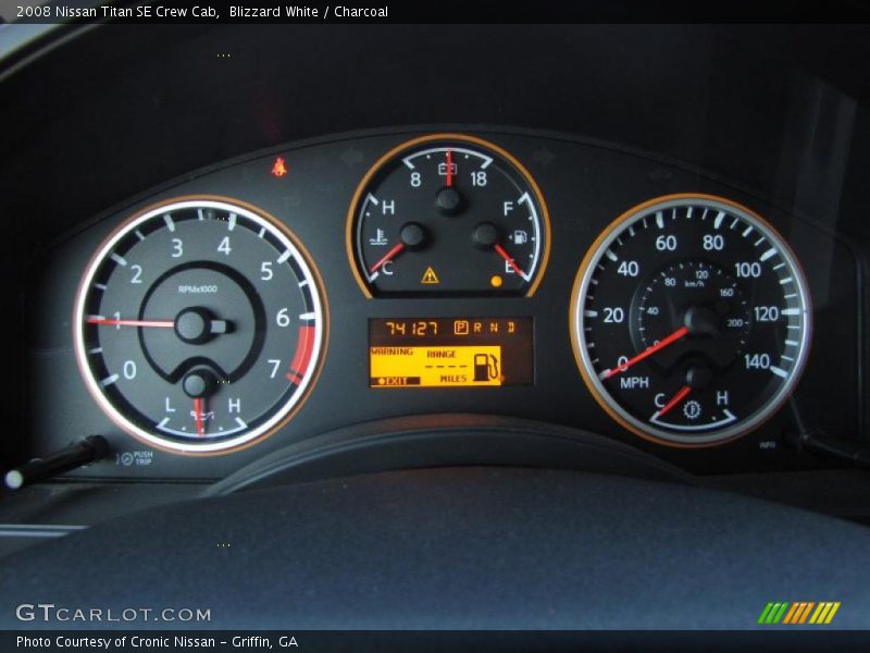 Blizzard White / Charcoal 2008 Nissan Titan SE Crew Cab