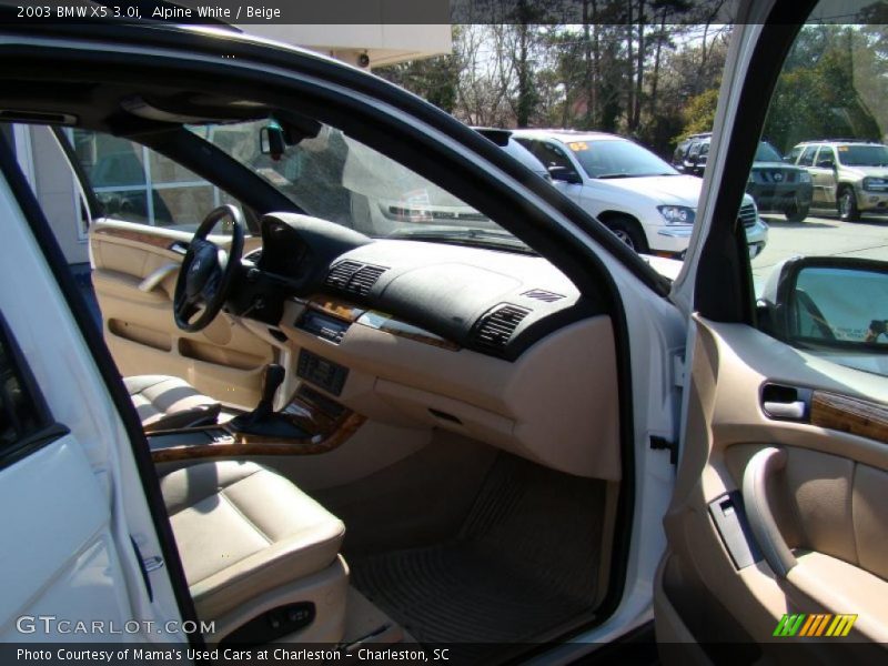 Alpine White / Beige 2003 BMW X5 3.0i