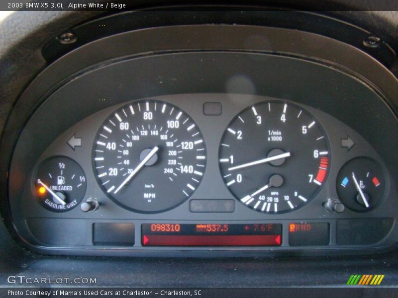 Alpine White / Beige 2003 BMW X5 3.0i