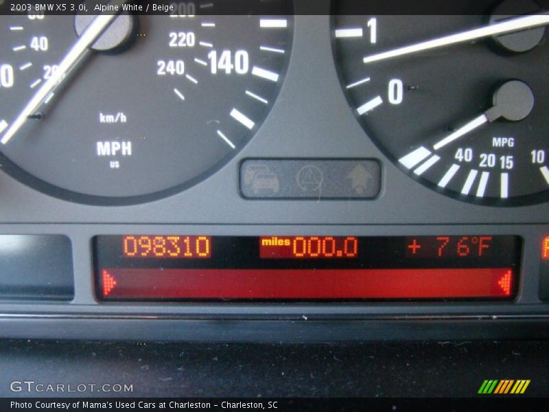 Alpine White / Beige 2003 BMW X5 3.0i
