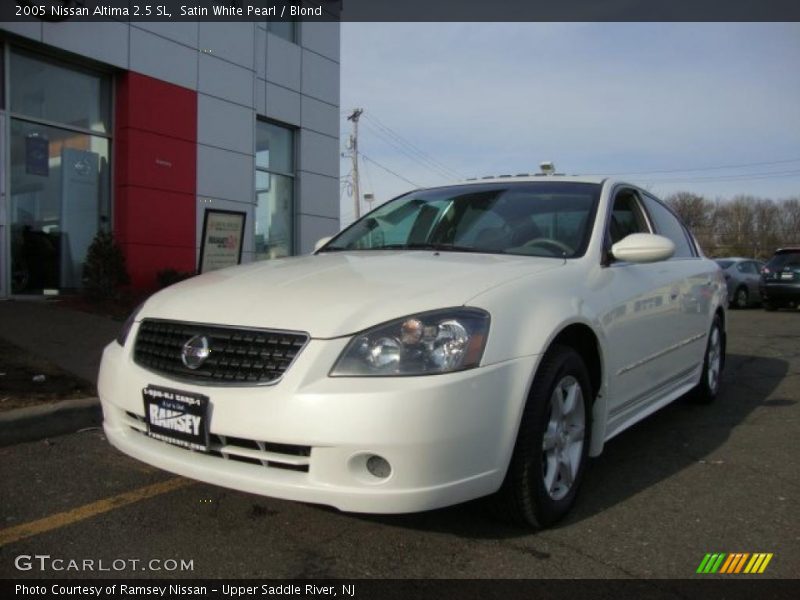 Satin White Pearl / Blond 2005 Nissan Altima 2.5 SL