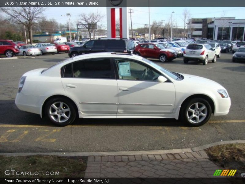 Satin White Pearl / Blond 2005 Nissan Altima 2.5 SL