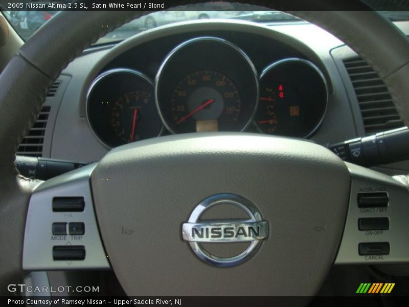 Satin White Pearl / Blond 2005 Nissan Altima 2.5 SL