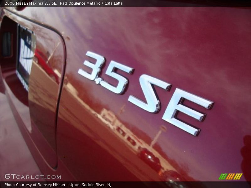 Red Opulence Metallic / Cafe Latte 2006 Nissan Maxima 3.5 SE