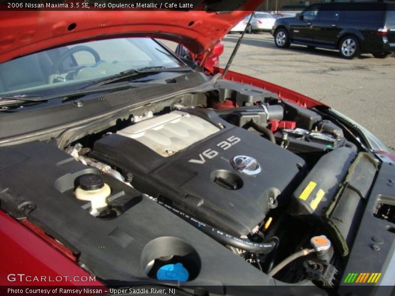 Red Opulence Metallic / Cafe Latte 2006 Nissan Maxima 3.5 SE