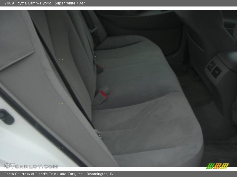 Super White / Ash 2009 Toyota Camry Hybrid