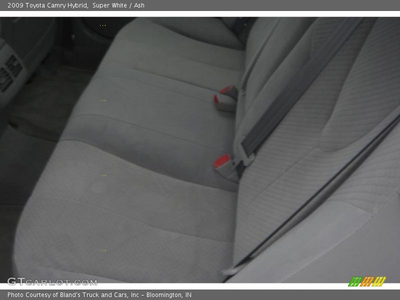 Super White / Ash 2009 Toyota Camry Hybrid