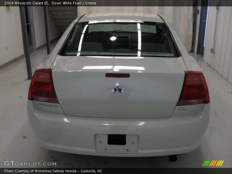 Dover White Pearl / Creme 2004 Mitsubishi Galant ES