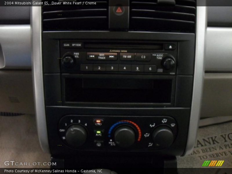 Dover White Pearl / Creme 2004 Mitsubishi Galant ES