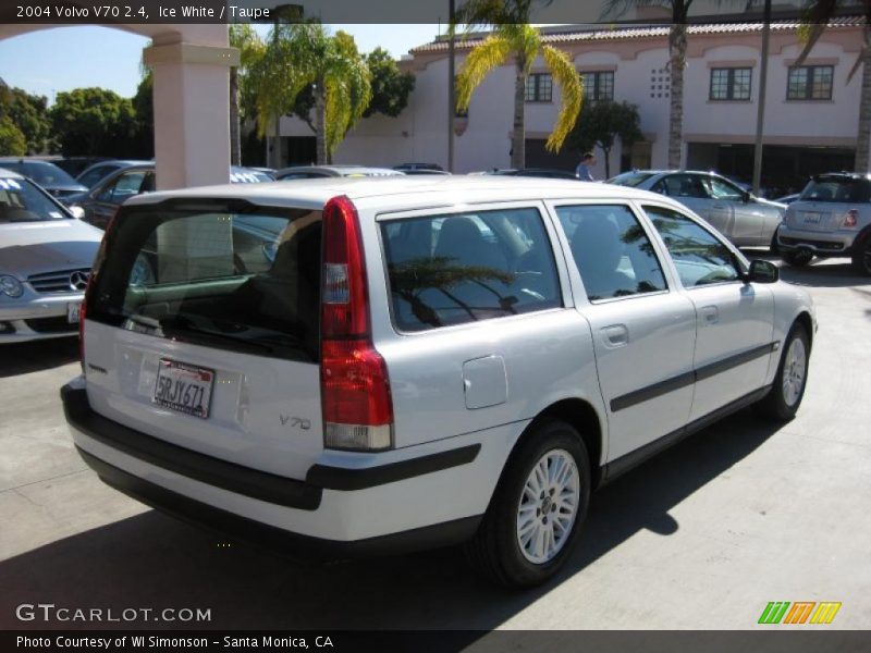  2004 V70 2.4 Ice White