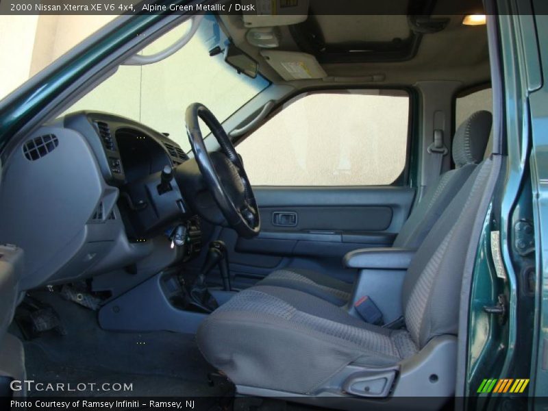  2000 Xterra XE V6 4x4 Dusk Interior