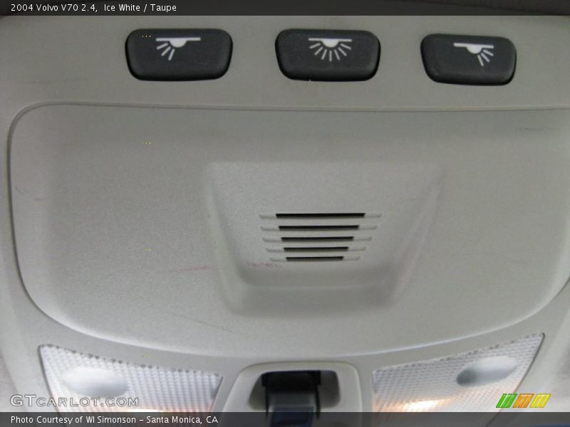 Ice White / Taupe 2004 Volvo V70 2.4