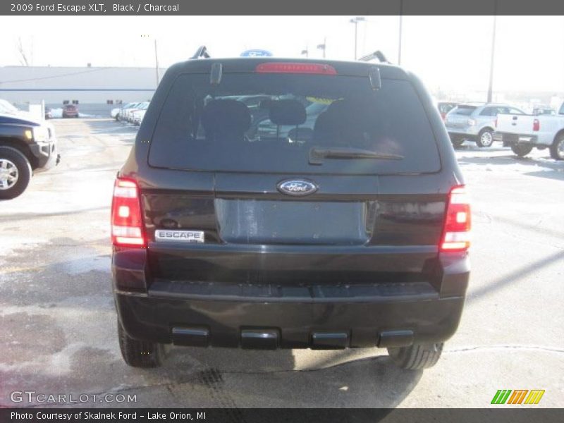 Black / Charcoal 2009 Ford Escape XLT