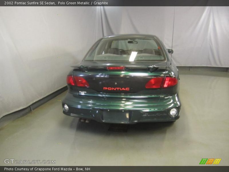 Polo Green Metallic / Graphite 2002 Pontiac Sunfire SE Sedan