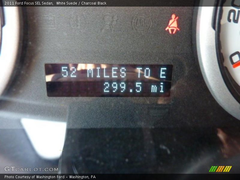 White Suede / Charcoal Black 2011 Ford Focus SEL Sedan
