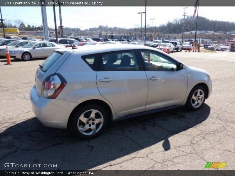 Liquid Platinum Metallic / Ebony 2010 Pontiac Vibe 1.8L