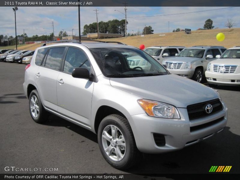 Front 3/4 View of 2011 RAV4 I4