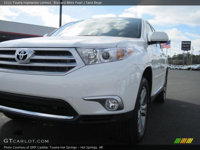 Blizzard White Pearl / Sand Beige 2011 Toyota Highlander Limited