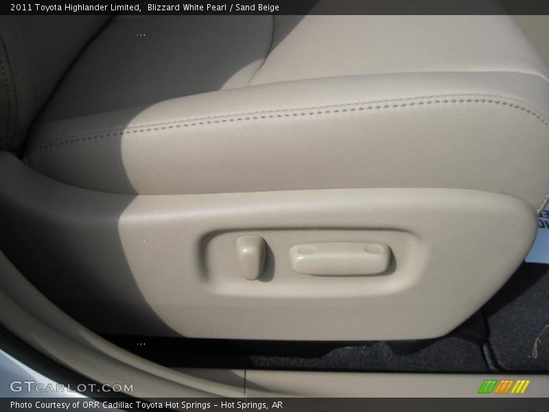 Blizzard White Pearl / Sand Beige 2011 Toyota Highlander Limited
