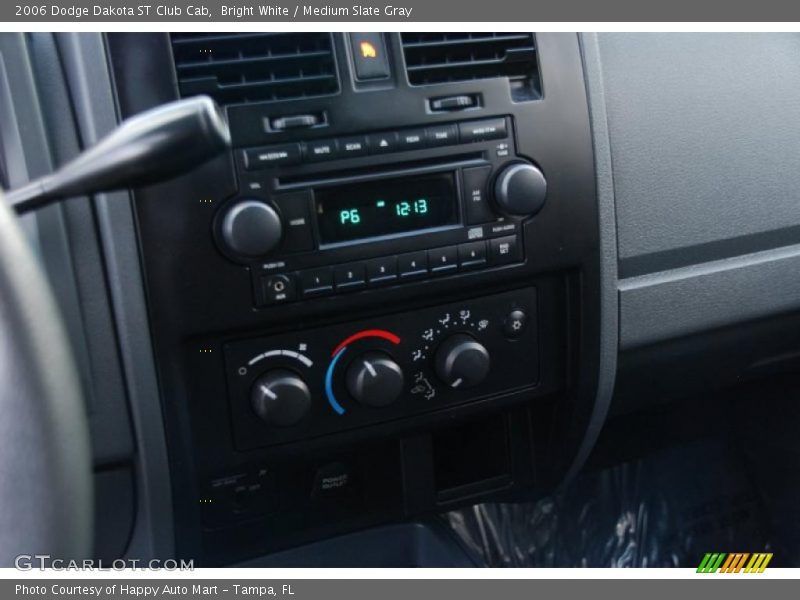 Bright White / Medium Slate Gray 2006 Dodge Dakota ST Club Cab