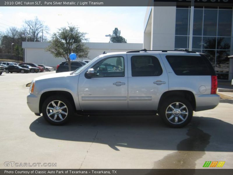 Pure Silver Metallic / Light Titanium 2010 GMC Yukon SLT