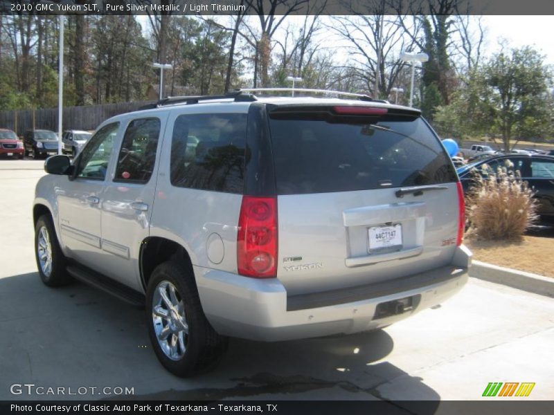 Pure Silver Metallic / Light Titanium 2010 GMC Yukon SLT