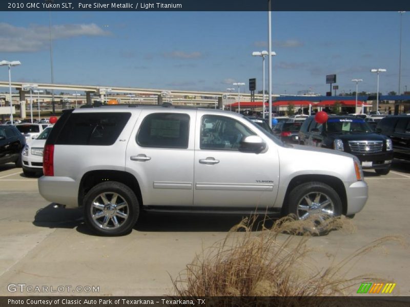 Pure Silver Metallic / Light Titanium 2010 GMC Yukon SLT