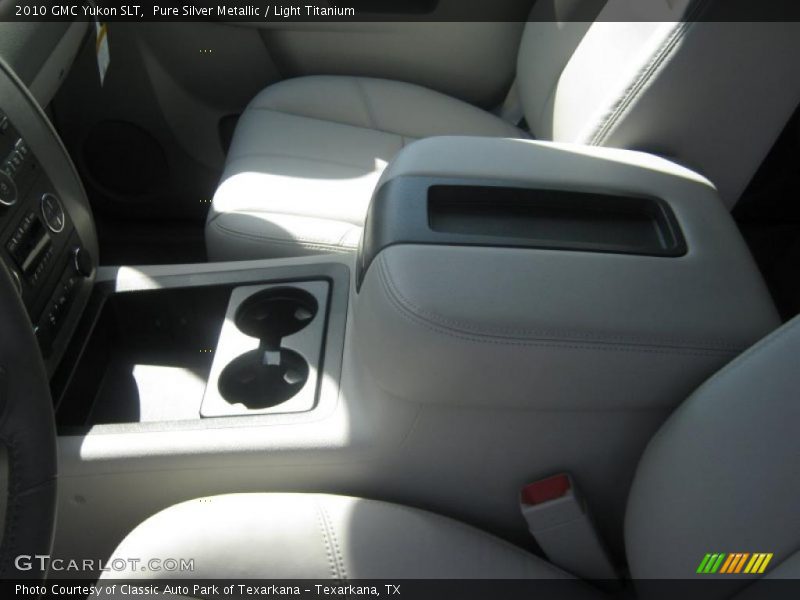 Pure Silver Metallic / Light Titanium 2010 GMC Yukon SLT
