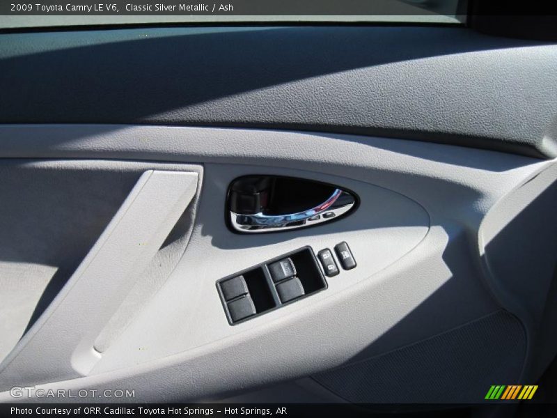Classic Silver Metallic / Ash 2009 Toyota Camry LE V6