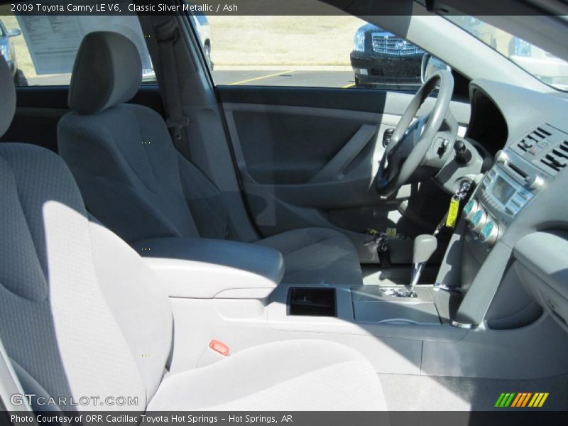 Classic Silver Metallic / Ash 2009 Toyota Camry LE V6