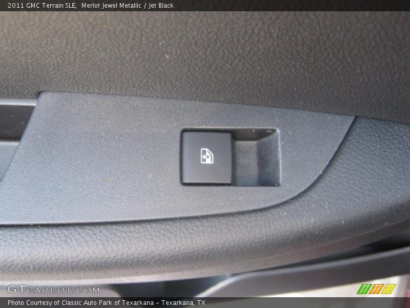Merlot Jewel Metallic / Jet Black 2011 GMC Terrain SLE