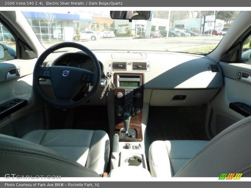 Electric Silver Metallic / Dark Beige/Quartz 2006 Volvo S40 2.4i