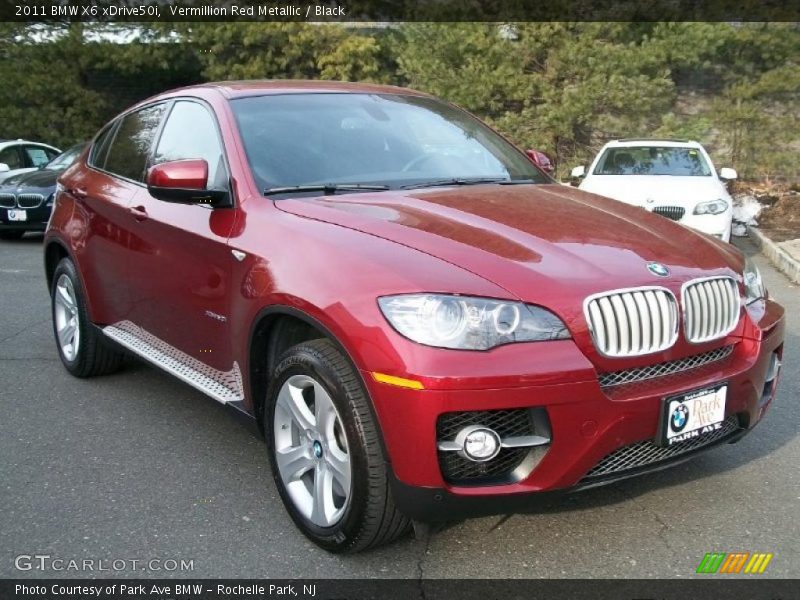Front 3/4 View of 2011 X6 xDrive50i